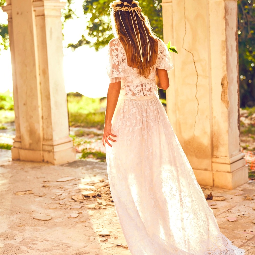 BNWT! LoveShackFancy Bridal Exclusive Halsey Hand Embroidered Skirt! 🕊🤍